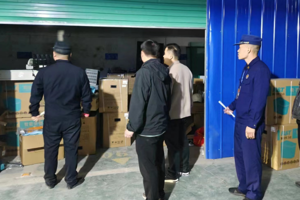 经开区大队消防宣传进单位“四个一”活动 筑牢政务服务中心防火墙